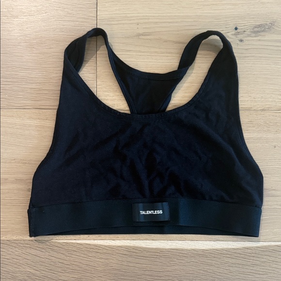 TALENTLESS Women's Classic Black Sports Bra - Picture 1 of 3